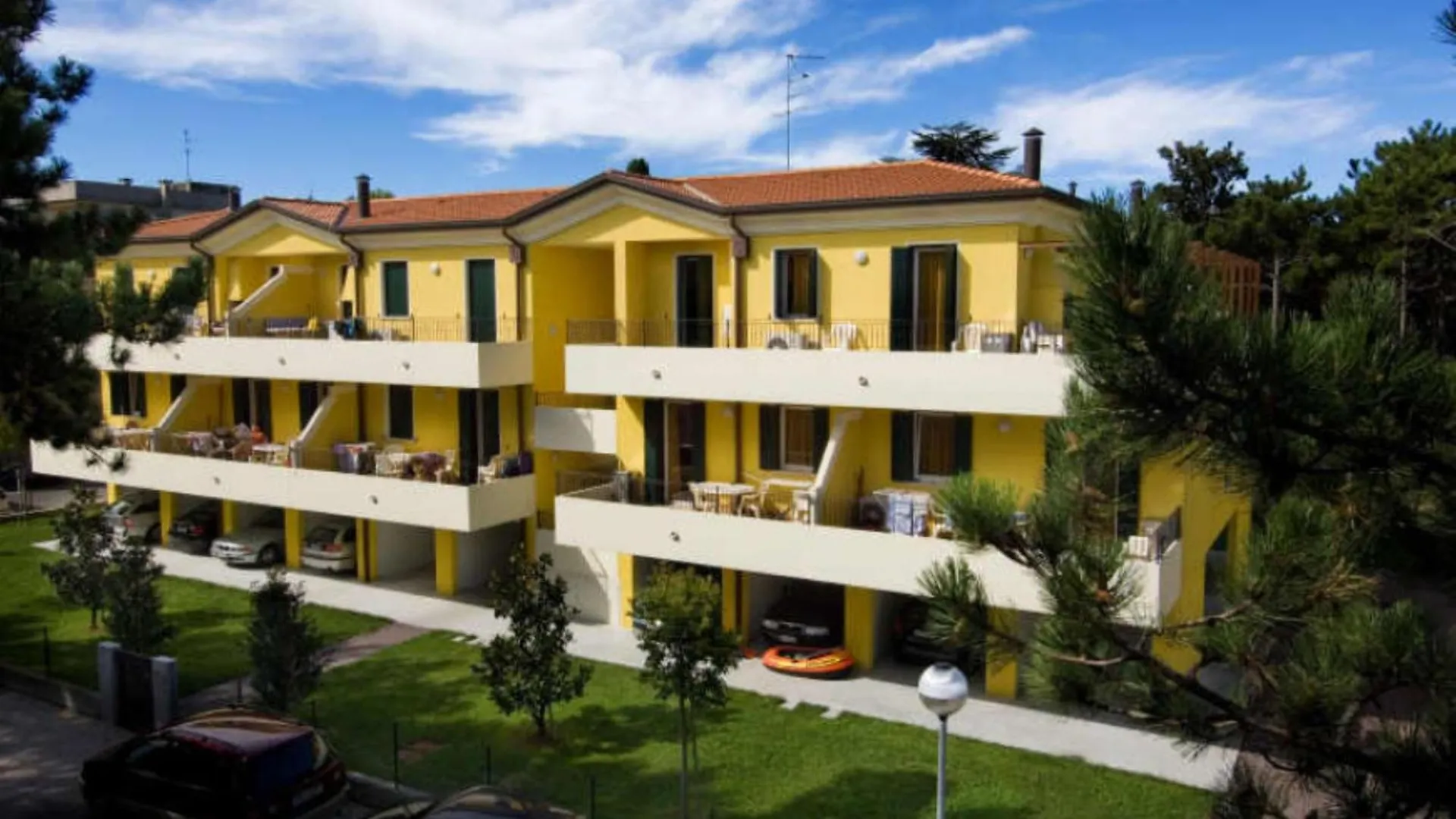 Enjoy The View Of The Garden From Our Balcony Apartment Bibione